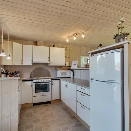 Holiday home Aimo - 1-8km From The Sea By Interhome